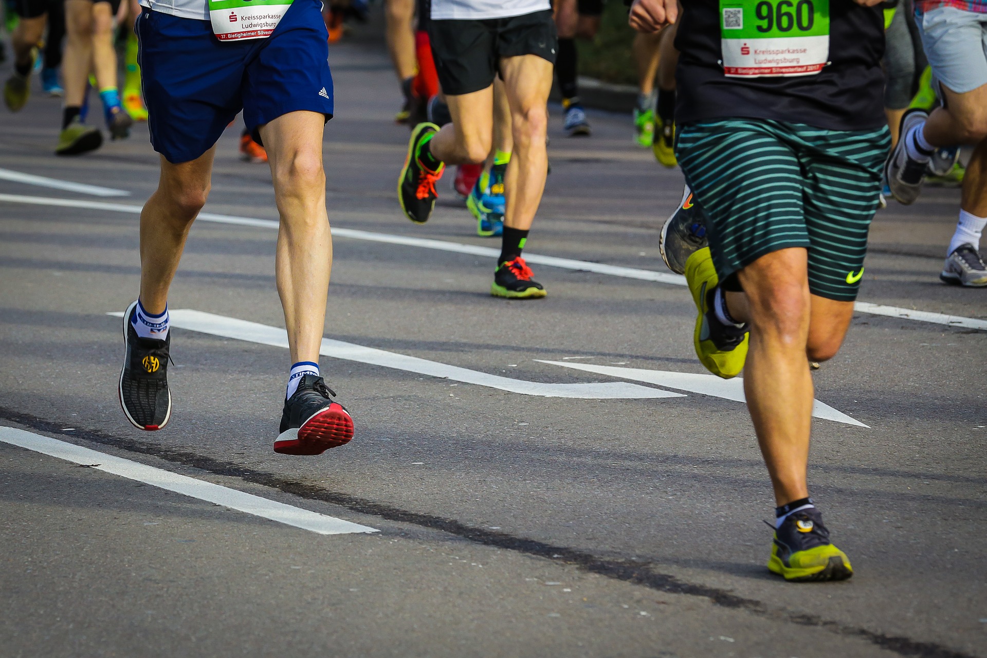 How To Avoid Injury And Run Pain-Free // Long Run Living